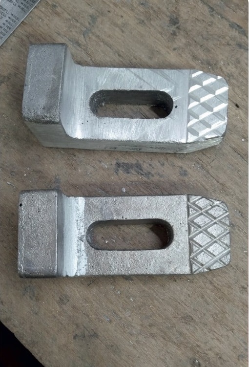 EPS INJECTION MOULD CLAMP pic